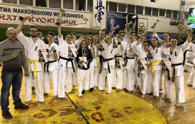 Ostrołęcki Klub Karate Kyokushin na najwyższym stopniu podium