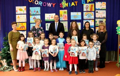 Książka uczy, bawi i wychowuje