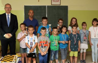 Szachowe batalie o puchar prezydenta