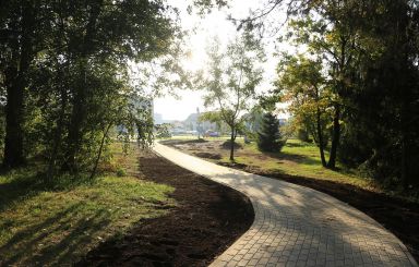 Uzupełnianie ciągów pieszych na os. Bursztynowym