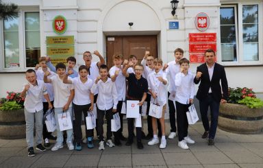 Samorządowcy spotkali się z młodymi sportowcami